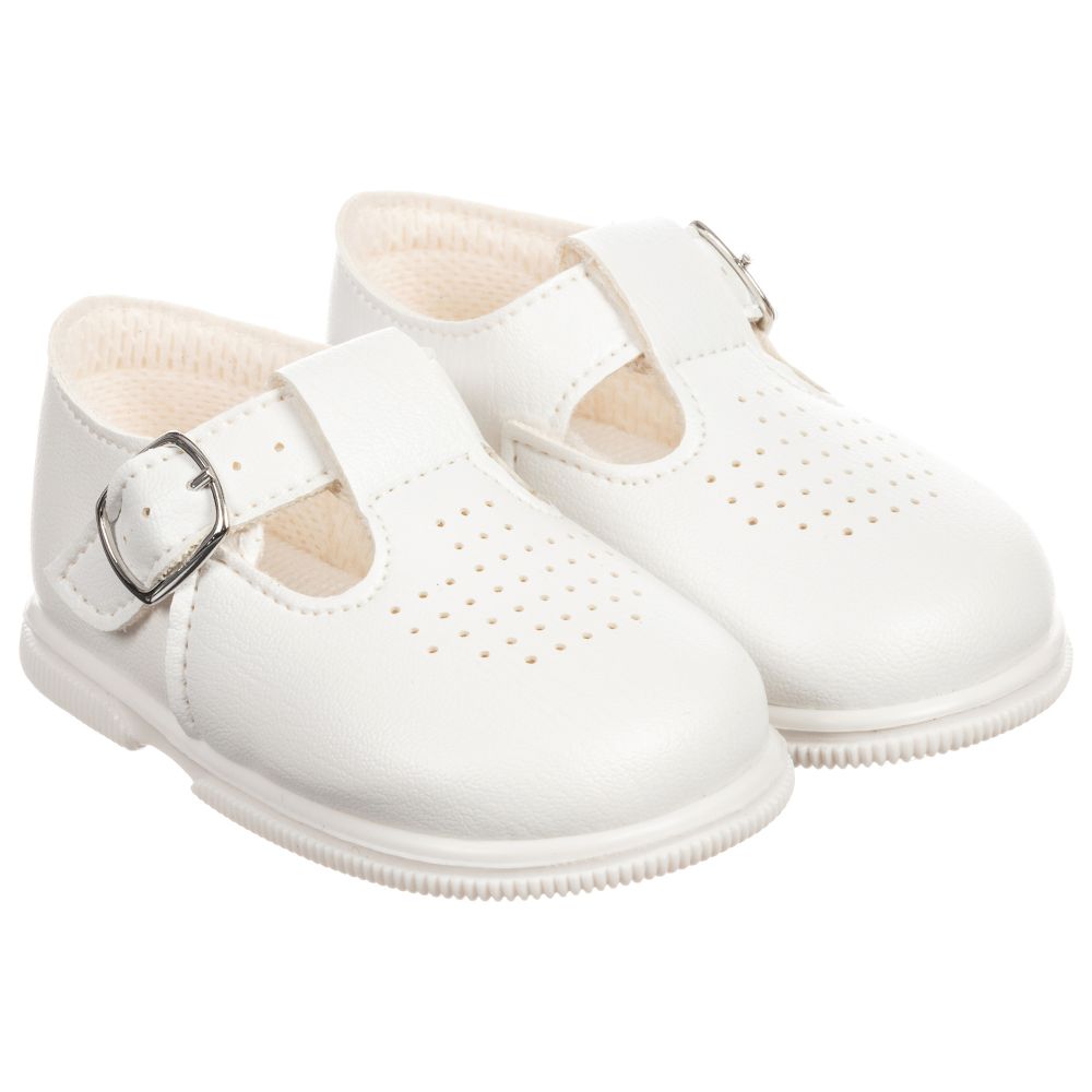 Baypods Unisex White T-Bar Hard Sole Shoes