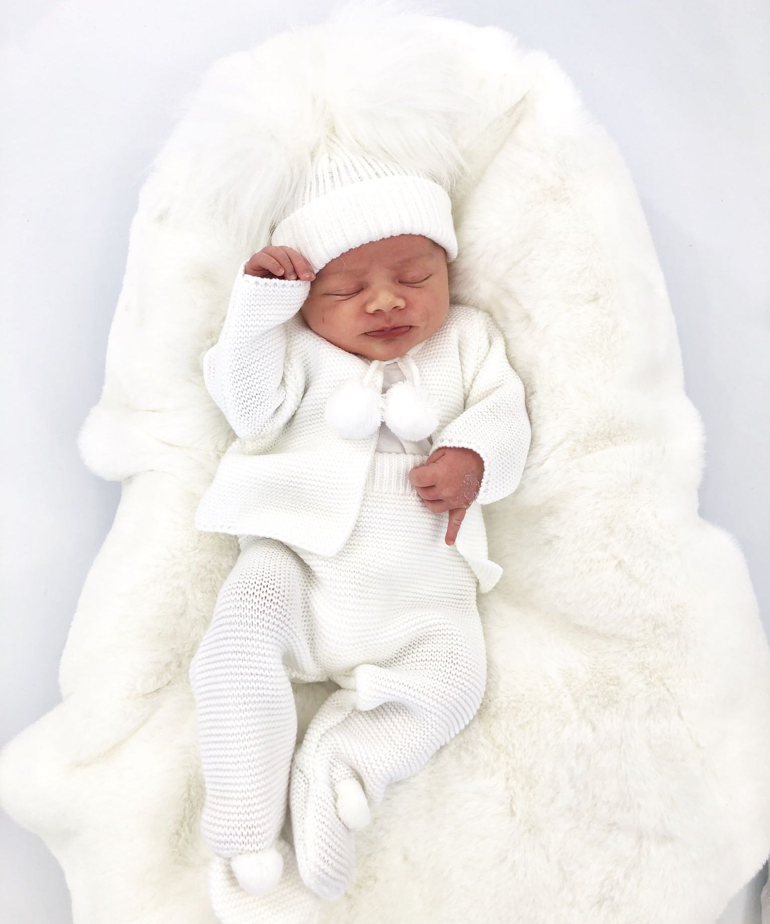 Dandelion Pom Pom Suit 2 Piece Set - White