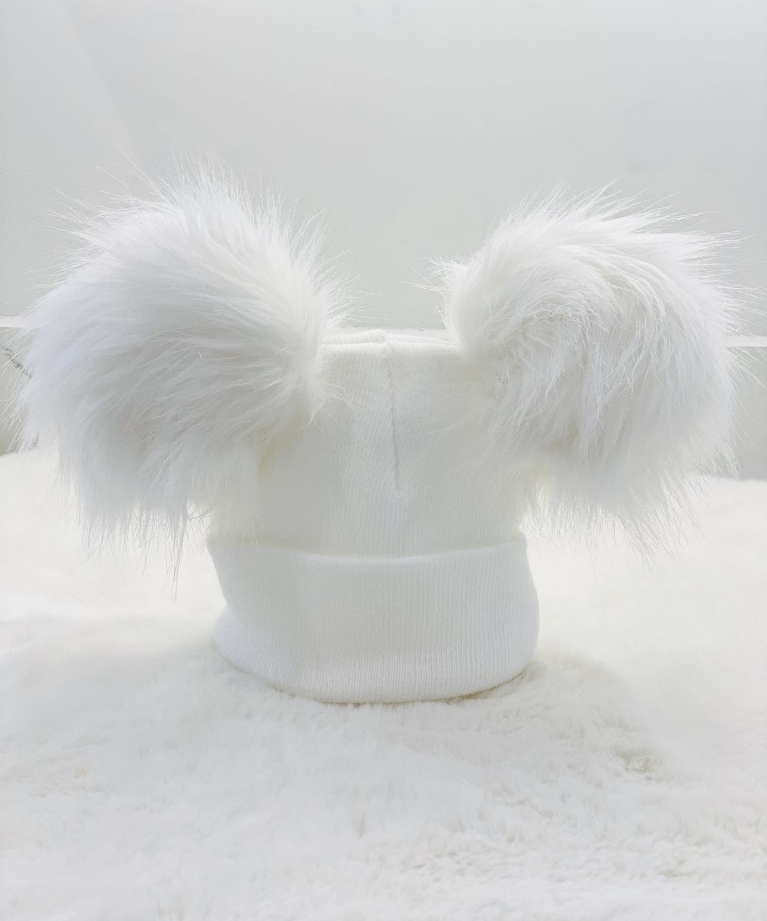 Perfect Little Thing 2 Big Pom Pom Hat - White