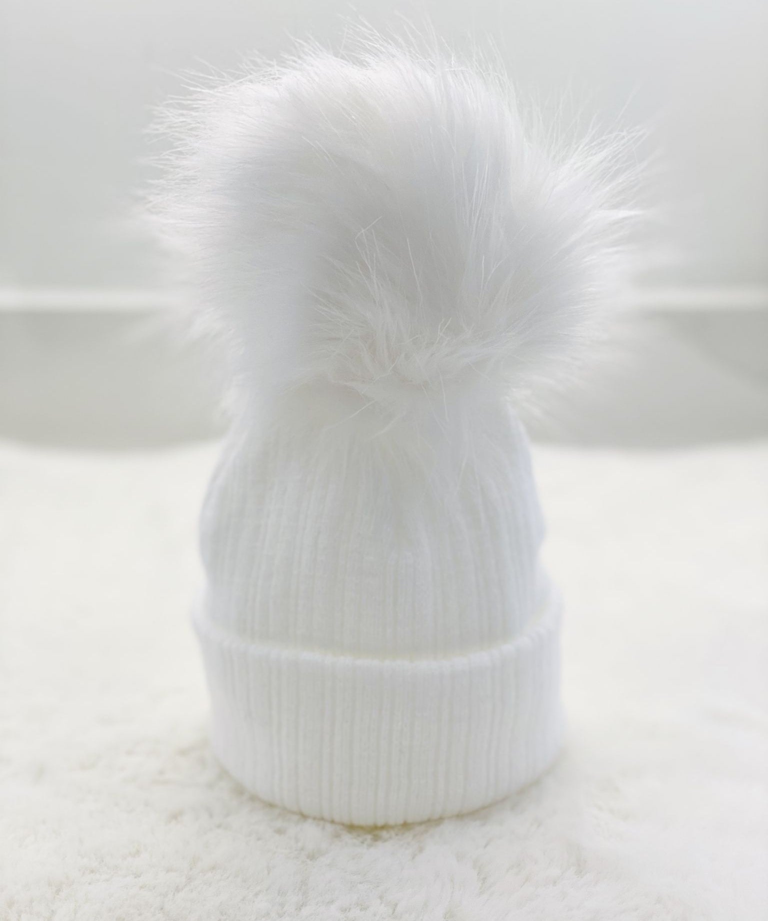 Perfect Little Thing One Big Pom Pom Hat - White