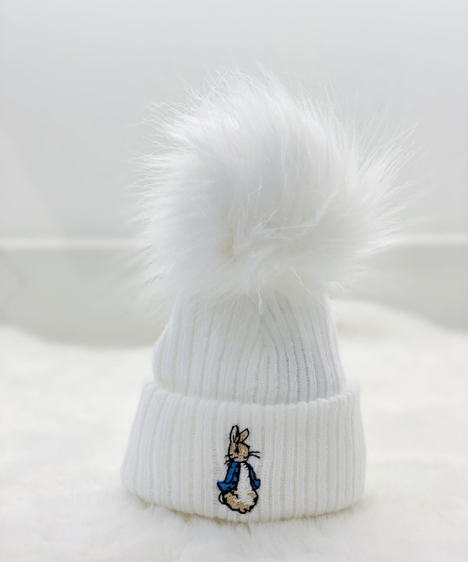 Peter Rabbit New Peter Rabbit 1 Pom Hat - White